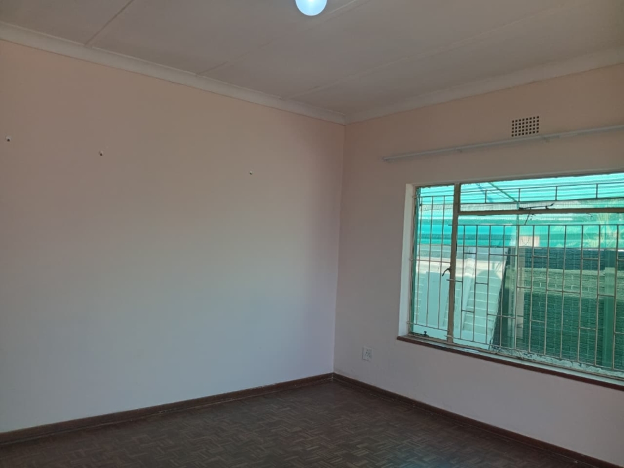 To Let 3 Bedroom Property for Rent in Oos Einde North West